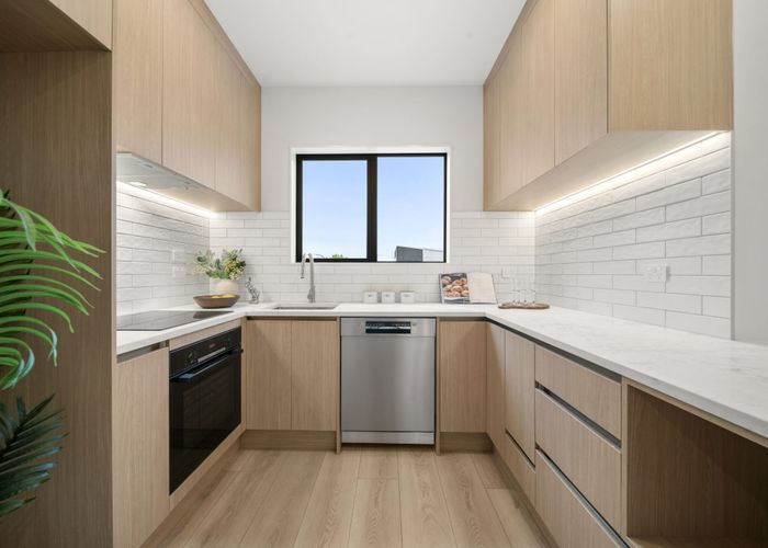  at 13 Rengarenga Rise, FAIRVIEW HEIGHTS, AUCKLAND