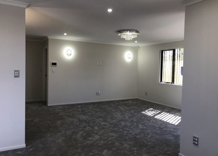 at 8B Cambridge Road, Manurewa, Manukau City, Auckland