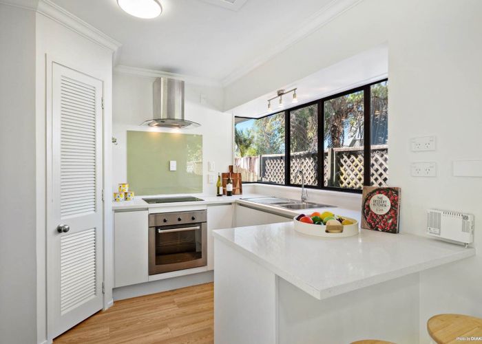  at 2/104A Manuka Road, Bayview, North Shore City, Auckland