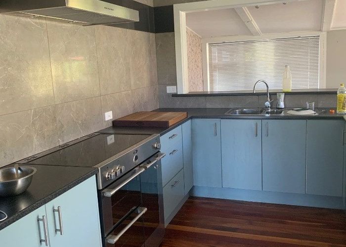 For rent 107 Fitzherbert Street, Featherston, South Wairarapa