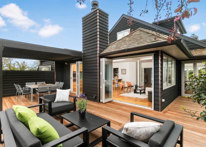  at 4 Stirling Street, Remuera, Auckland