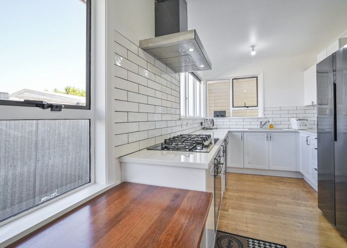  at 400 Montgomery Street, Raureka, Hastings