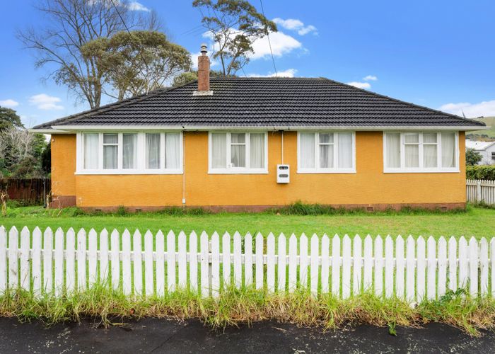  at 13 Torino Street, Point England, Auckland