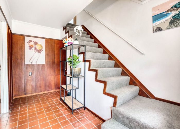  at 2/11 Marydale Drive, Mount Roskill, Auckland City, Auckland