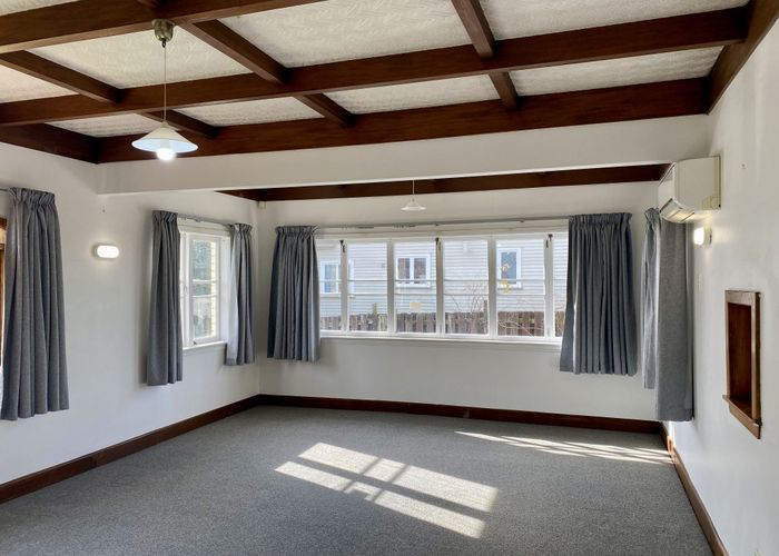  at 5 Kahikatea Drive, Melville, Hamilton