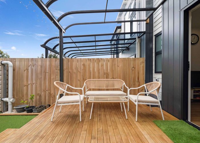  at 25 Paina Crescent, Massey, Waitakere City, Auckland