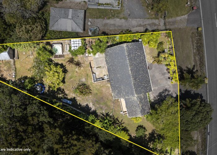  at 92 Candia Road, Henderson Valley, Auckland