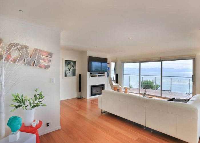  at 9 Mana Heights, Marybank, Nelson