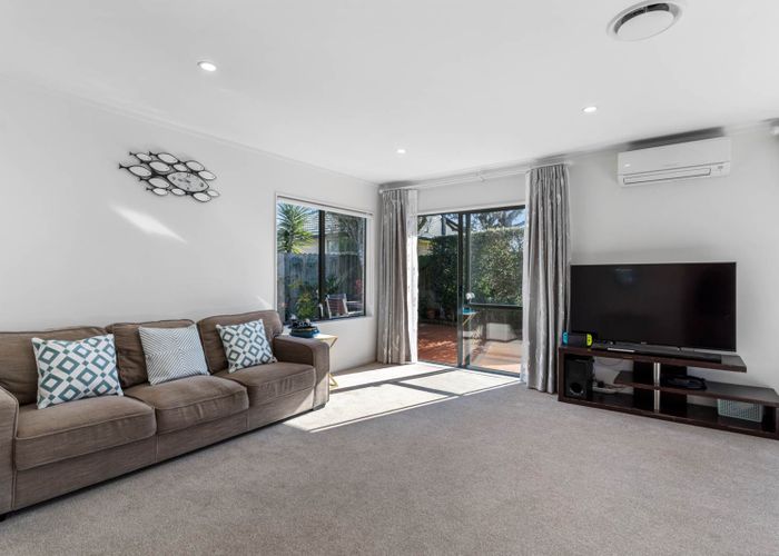  at 166 Burswood Drive, Burswood, Auckland