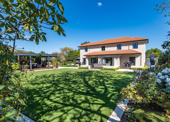  at 196 Cavendish Road, Casebrook, Christchurch