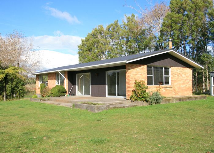  at 556 Mangorei Road, Mangorei, New Plymouth