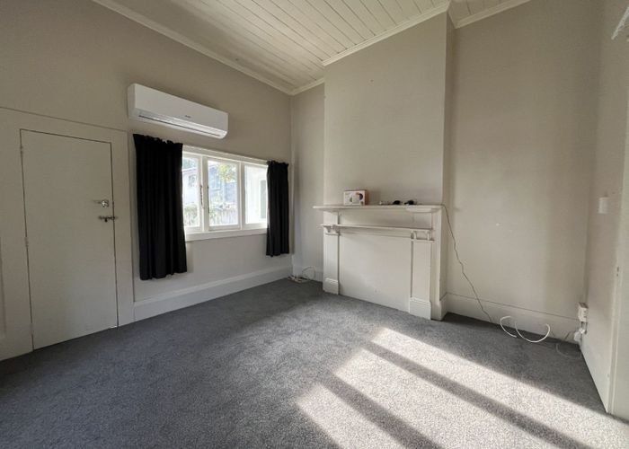  at 8 Rolleston Street, Hokowhitu, Palmerston North, Manawatu / Whanganui