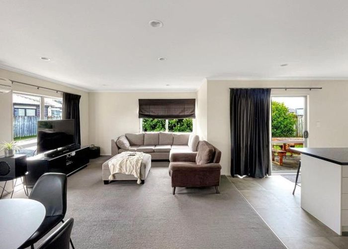  at 8 Braedan Lane, Huntington, Hamilton, Waikato