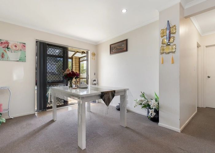 at 1 Lloyd Avenue, Papatoetoe, Auckland