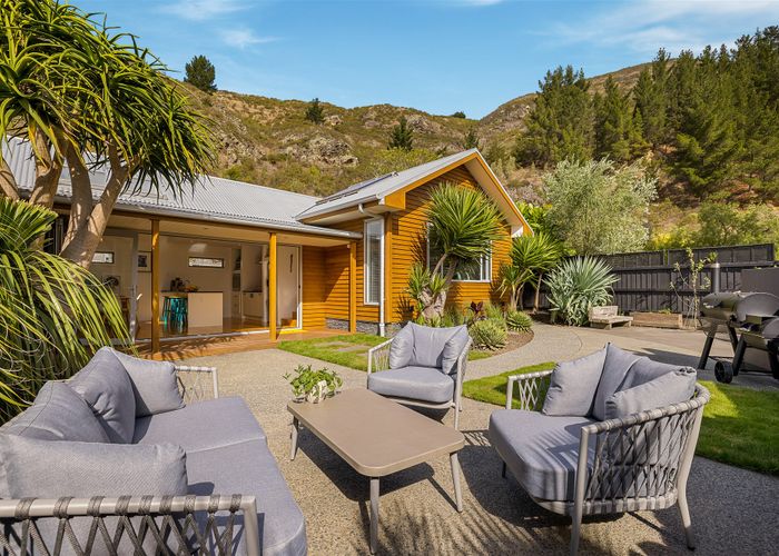  at 52 Heberden Avenue, Sumner, Christchurch