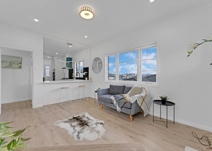  at 28 Hillcrest Road, Papatoetoe, Auckland