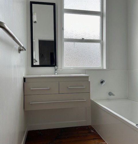  at 2 Stanley Street, Berhampore, Wellington