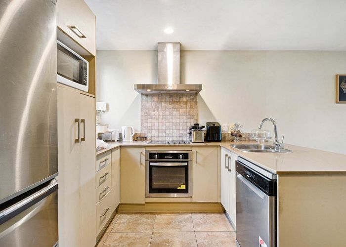  at 7/1 Gracechurch Drive, Flat Bush, Manukau City, Auckland
