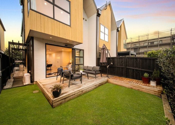  at 44 Glidepath Road, Hobsonville, Waitakere City, Auckland