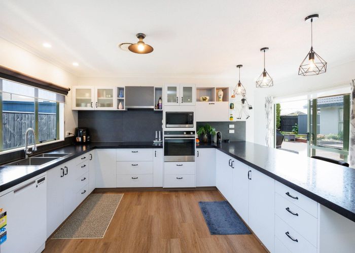  at 82 James Line, Kelvin Grove, Palmerston North, Manawatu / Whanganui