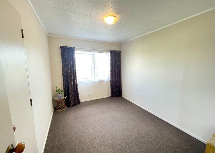  at 19 Melia Grove, Goodwood Heights, Manukau City, Auckland