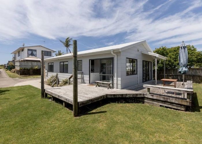  at 866A Papamoa Beach Road, Papamoa Beach, Tauranga, Bay Of Plenty