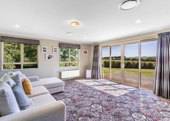  at 331 Makarewa-Browns Road, LOCHIEL, WINTON