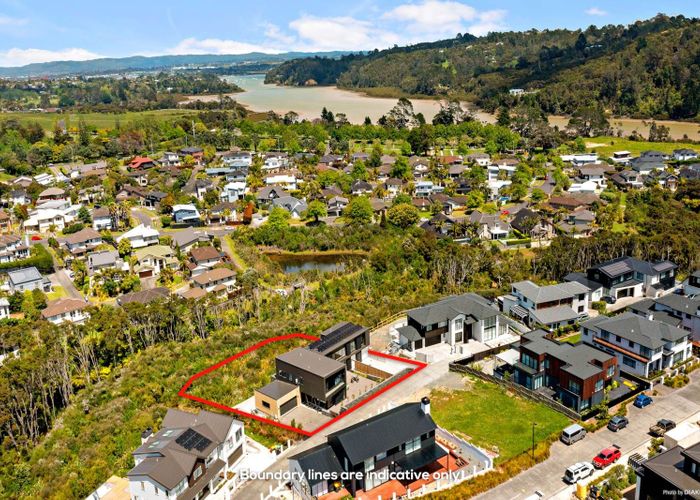  at 5 Third Fairway Place, Albany, Auckland