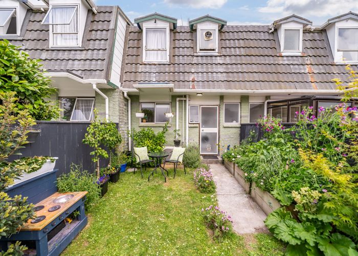  at 7/2 Ararino Street, Trentham, Upper Hutt, Wellington