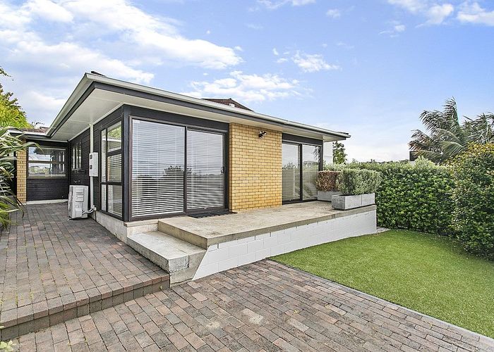  at 10 Glenbrook Street, Remuera, Auckland