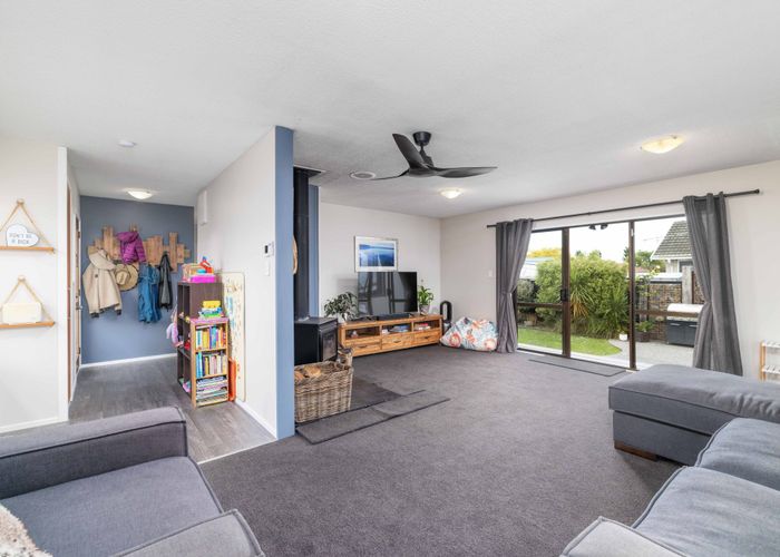  at 14 Peckham Lane, Woolston, Christchurch