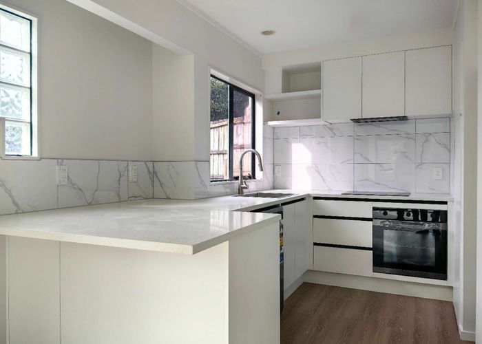 at 14A Pine Street, New Lynn, Waitakere City, Auckland