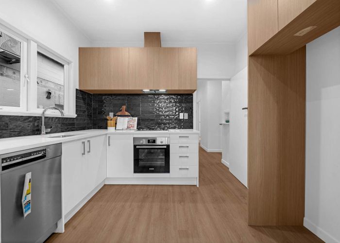  at 4029 Great North Road, Glen Eden, Waitakere City, Auckland