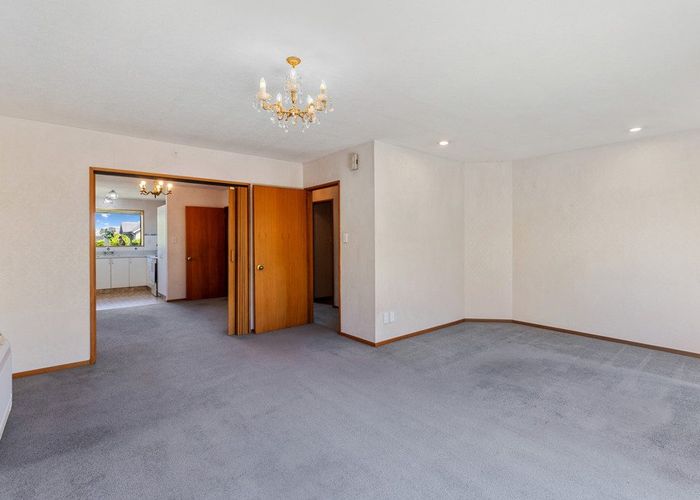  at 1/437 Ilam Road, Bryndwr, Christchurch