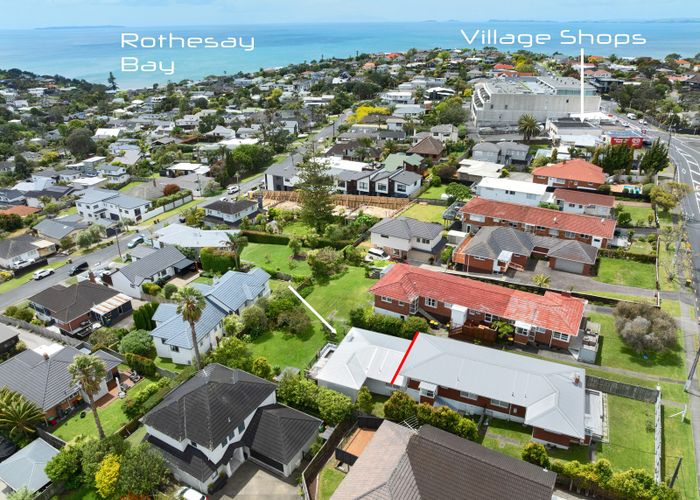  at 3/619 Beach Road, Rothesay Bay, North Shore City, Auckland
