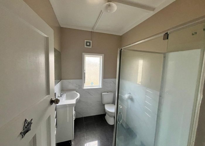  at 33 Park Avenue, Papatoetoe, Manukau City, Auckland
