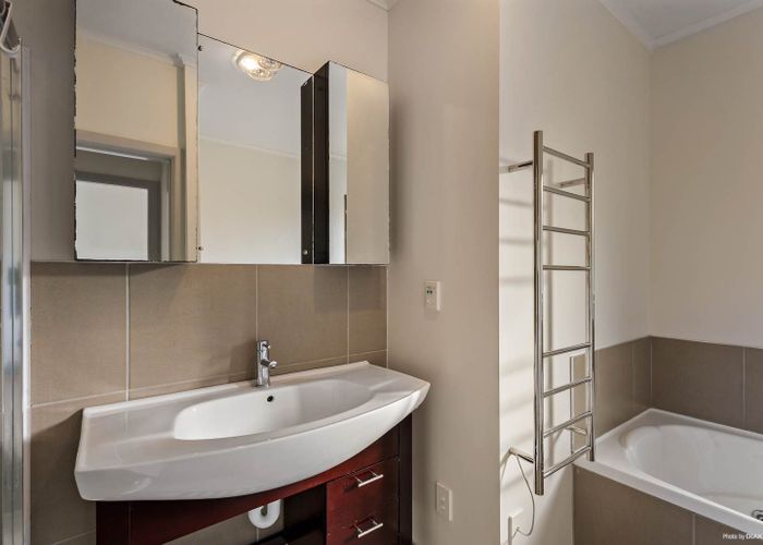  at 23 Aliford Avenue, One Tree Hill, Auckland