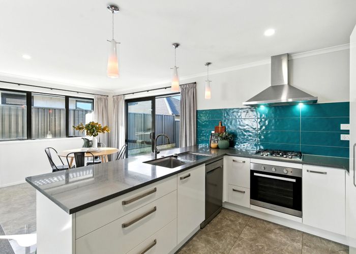  at 7 Raynor Crescent, Pyes Pa, Tauranga, Bay Of Plenty