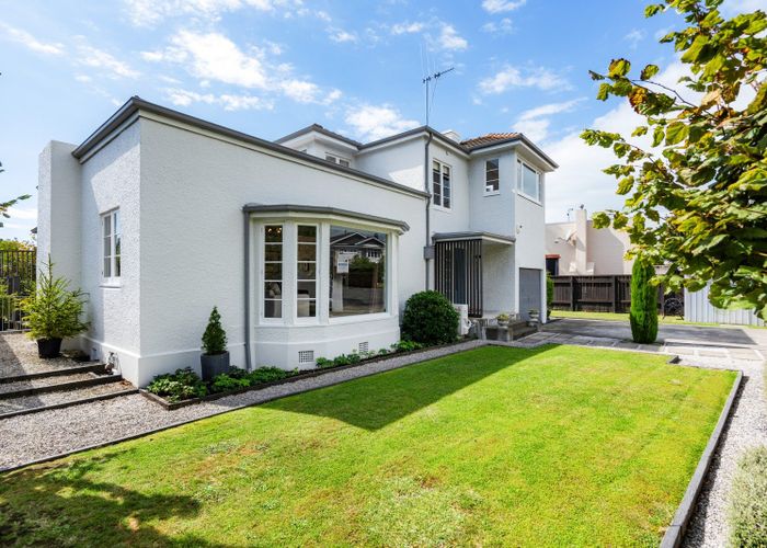  at 63 Napier Terrace, Hospital Hill, Napier, Hawke's Bay