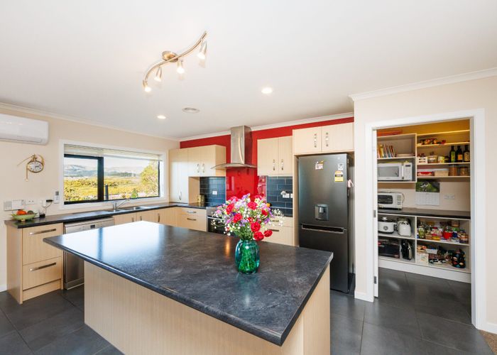  at 12 Ron Place, Fitzherbert, Palmerston North, Manawatu / Whanganui