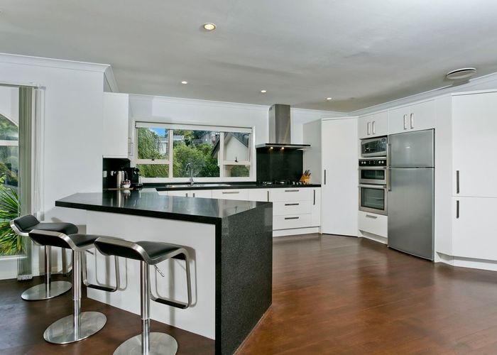  at 9 Falstone Lane, Browns Bay, North Shore City, Auckland