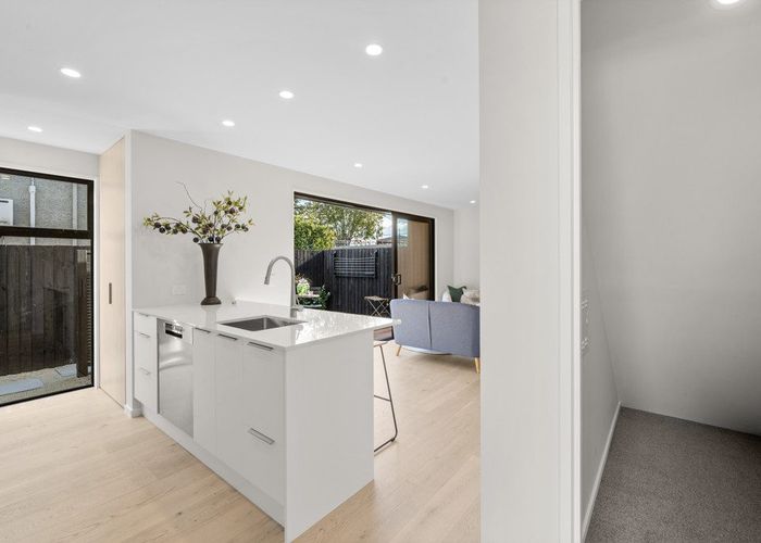  at 2/9 Innes Road, St. Albans, Christchurch City, Canterbury