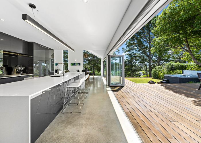  at 15 Charles Fox Place, Saint Johns, Auckland