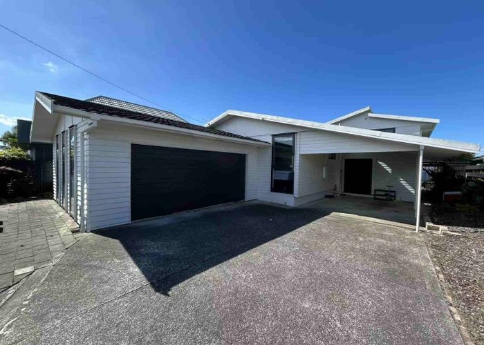  at 110 Clovelly Road, Bucklands Beach, Manukau City, Auckland