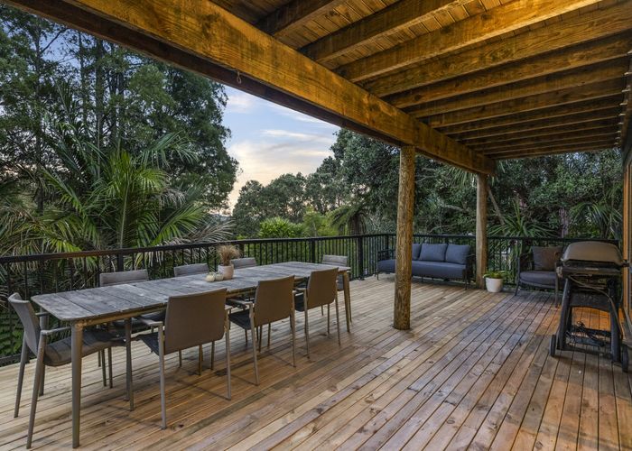  at 112 Victory Road, Laingholm, Auckland