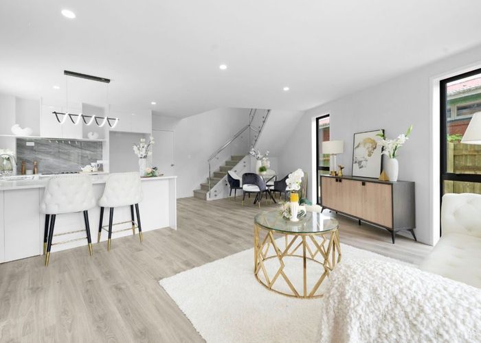  at 30D Tawa Crescent, Manurewa, Manukau City, Auckland