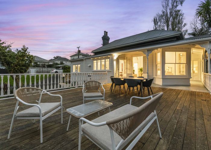  at 25 Princes Street, Northcote Point, North Shore City, Auckland