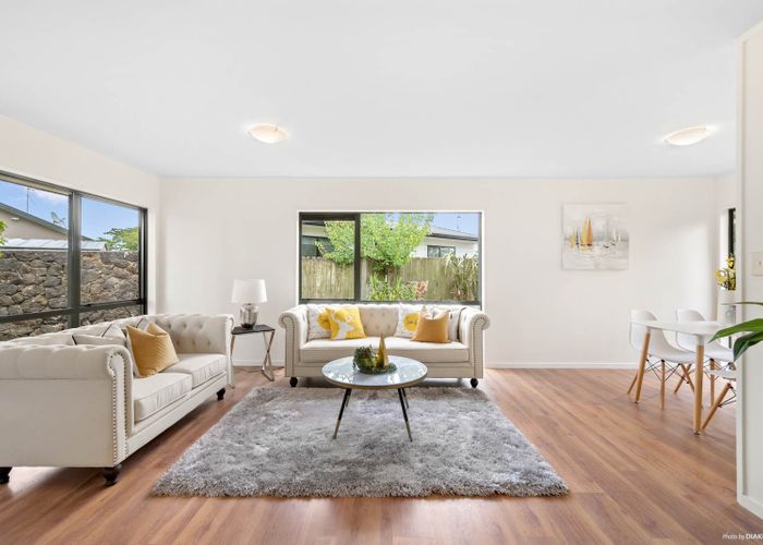  at 58 Riverton Drive, Randwick Park, Auckland