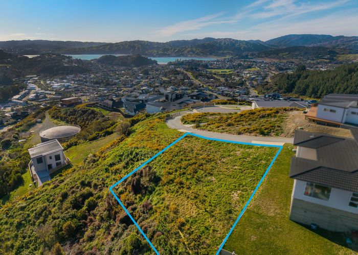  at 4 Stunsail Lane, Whitby, Porirua, Wellington