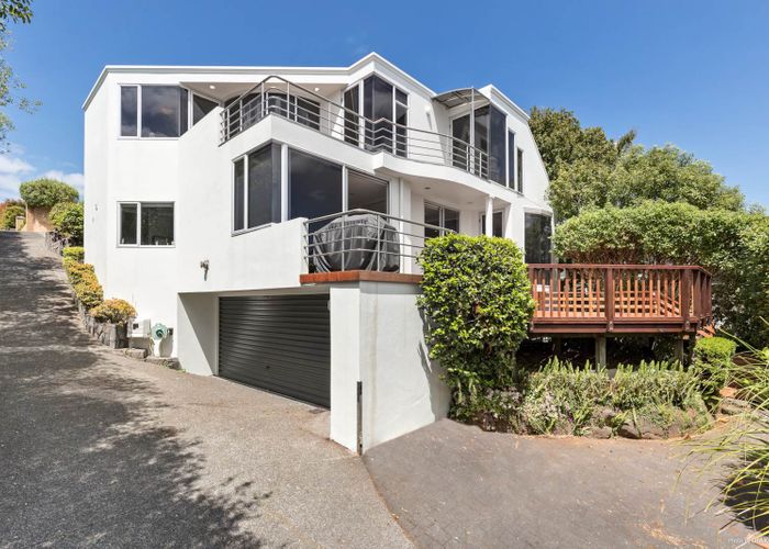  at 2/248 Hurstmere Road, Takapuna, Auckland
